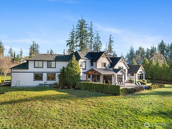 4th image of 2230 75th Avenue NE