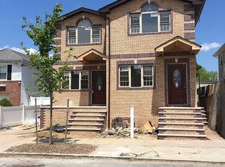 25715 147th Dr, Rosedale, NY 11422