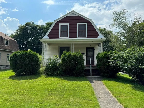131 Lincoln Avenue, Rutland City, VT 05701