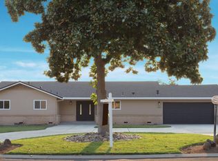 6907 S Park Ridge Ct, Riverbank, CA 95367