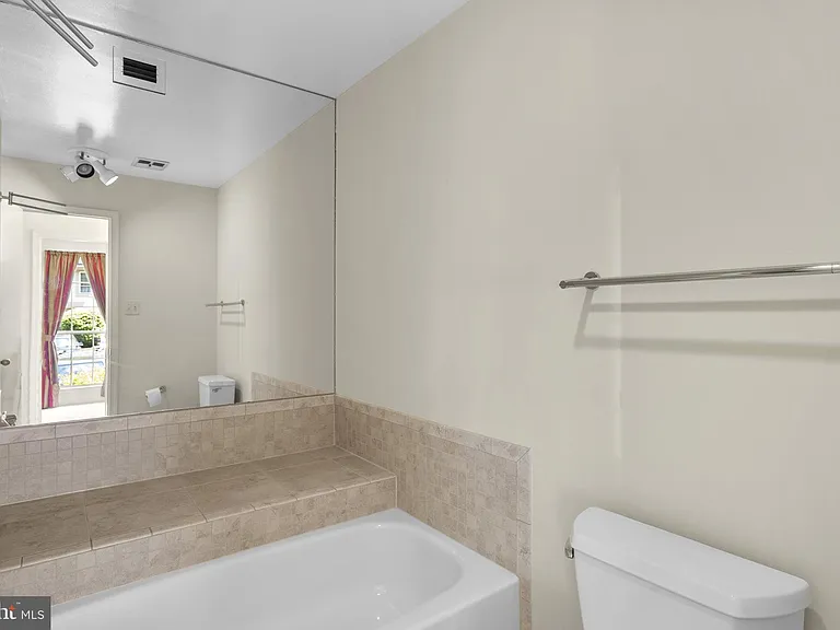 1469 Casino Cir — Photo 12