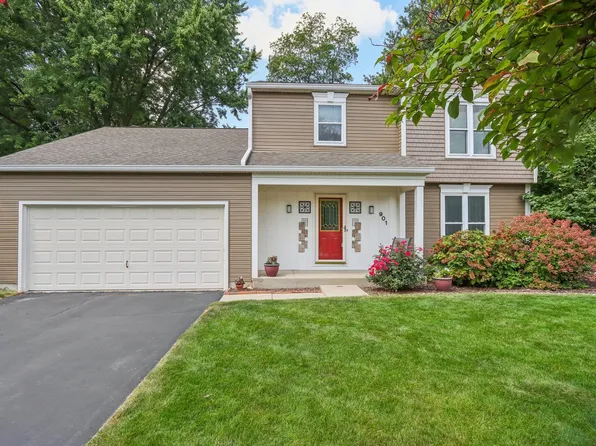 901 Timberwood Ln, Algonquin, IL 60102