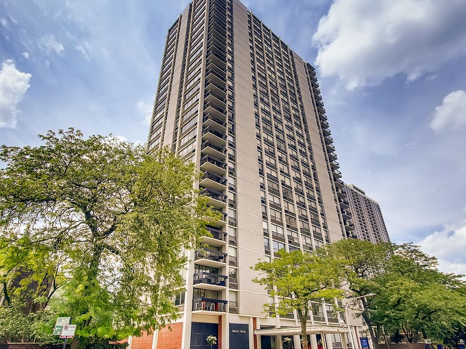 1st image of 1455 N Sandburg Ter APT 2501B