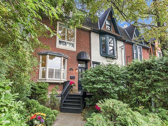 5th image of 411 Wellesley St E