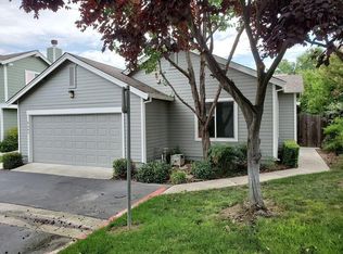 6465 Laguna Mirage Ln, Elk Grove, CA 95758