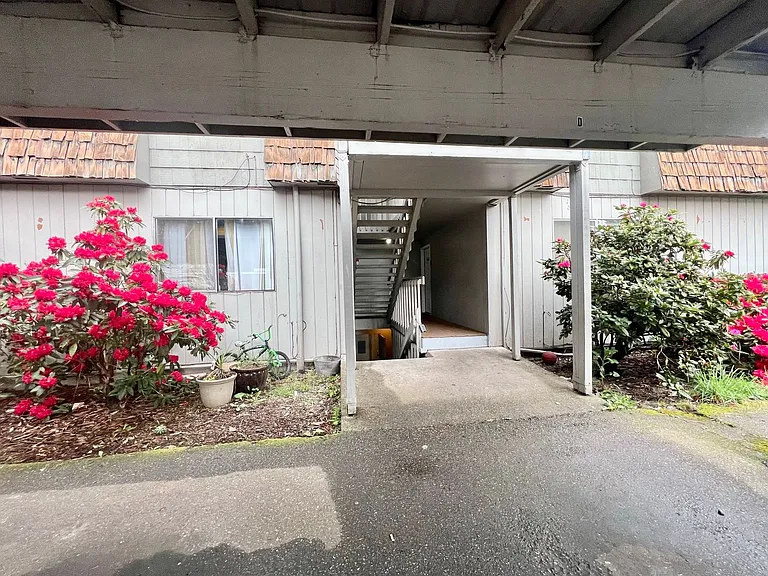 5032 S 58th St #D — Photo 24