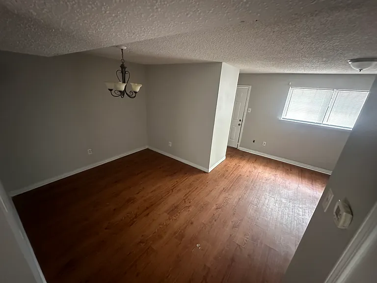 3423 Yorkfield Dr #4 — Photo 4