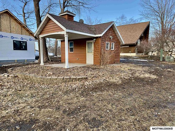 5th image of 24400 Maple Dr
