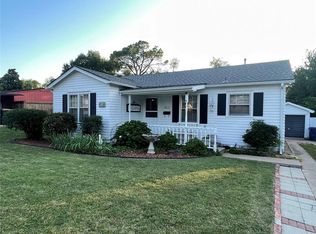 1812 S 15th St, Chickasha, OK 73018