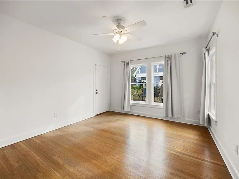 2118 Stanley Ave — Photo 26