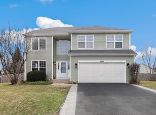 2003 Wedgeport Cir, Romeoville, IL 60446