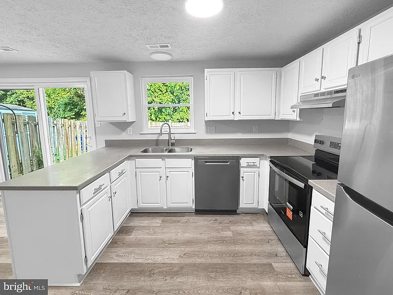 6723 Kernel Ct — Photo 4