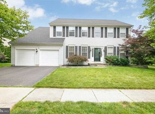 10 Groom St, Burlington, NJ 08016