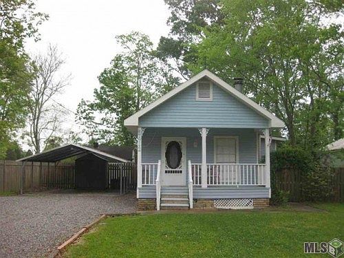 1st image of 2412 N Amelia Ave