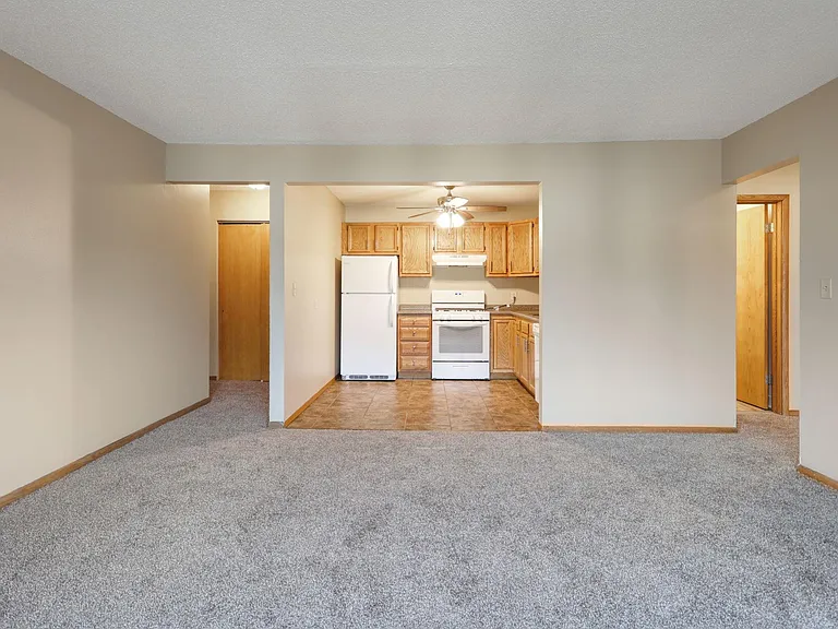 Spacious living room