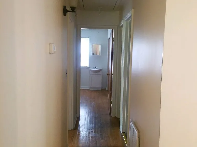 108 Stratford Ct — Photo 6