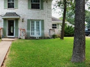 2810 Camelot Dr, Bryan, TX 77802