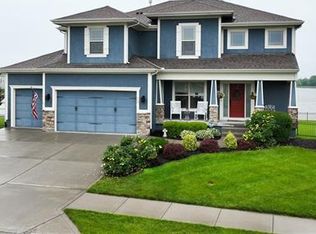 113 SW Shores Dr, Blue Springs, MO 64064