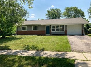 685 Perry Ln, Hoffman Estates, IL 60169