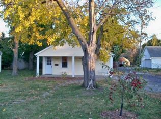 120 Rassi Ave, Morton, IL 61550