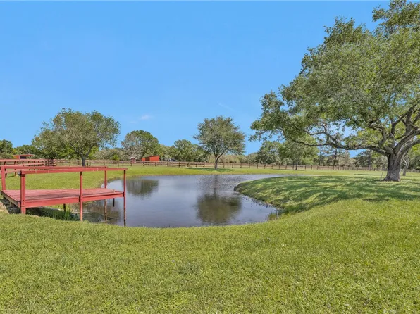 Walker Ln, Richmond, TX 77406