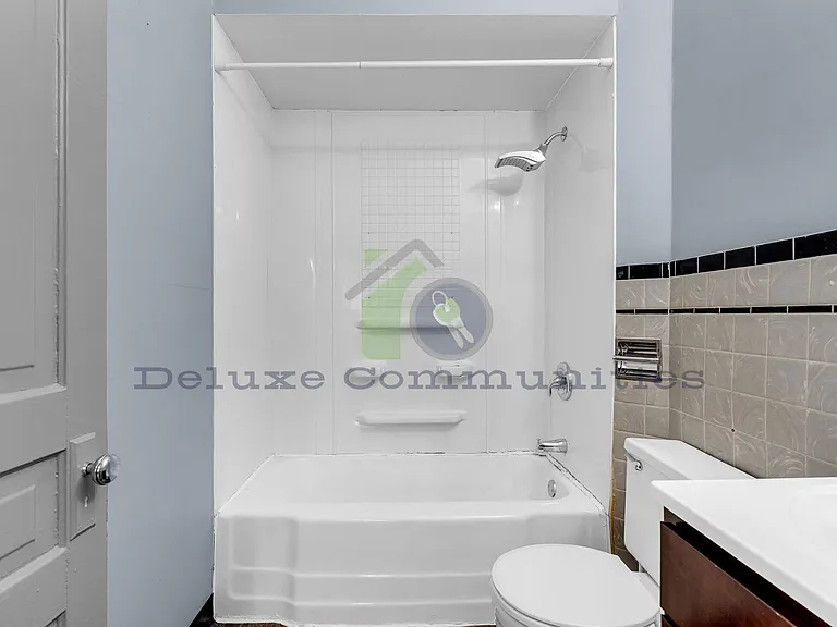 745 Jackson St NW — Photo 20