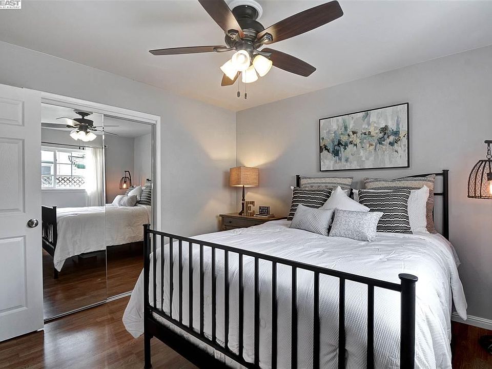 1st image of 5541B Fernwood Dr