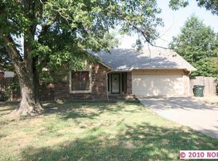 810 N Boyd Cir, Sapulpa, OK 74066