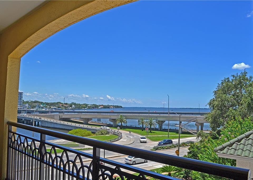 1st image of 345 Bayshore Blvd APT 313