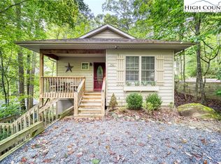 352 Laurel Hills Rd, Newland, NC 28657