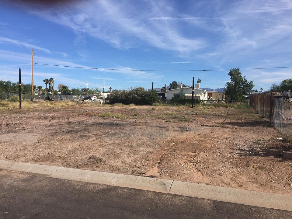 1st image of 615 S 97th Pl