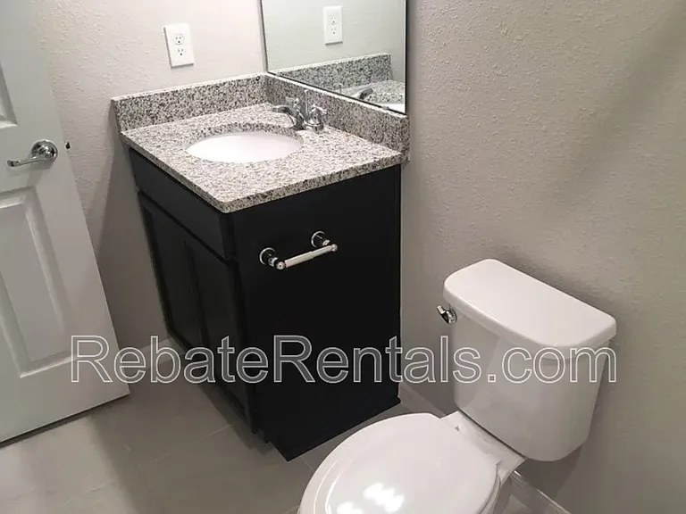 14314 Dovewind Ct — Photo 10