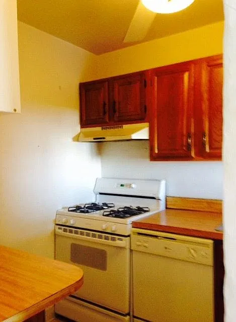 1330 New Hampshire Avenue NW — Photo 3