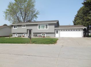 102 S East St, Neligh, NE 68756