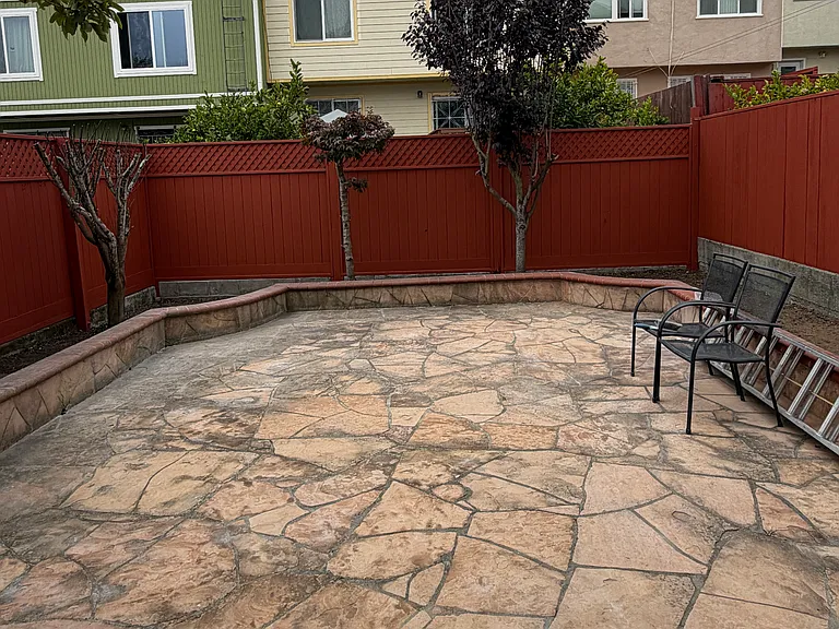 494 Florence St — Photo 10