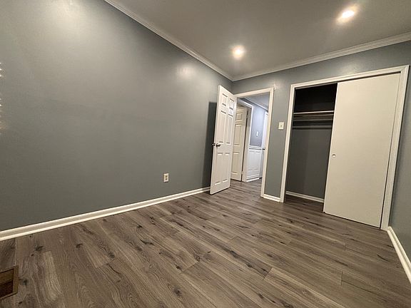 4th image of 10044 Verree Rd #1