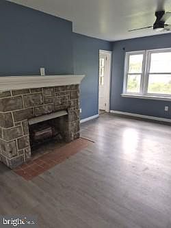 3rd image of 434 E Moyer Rd