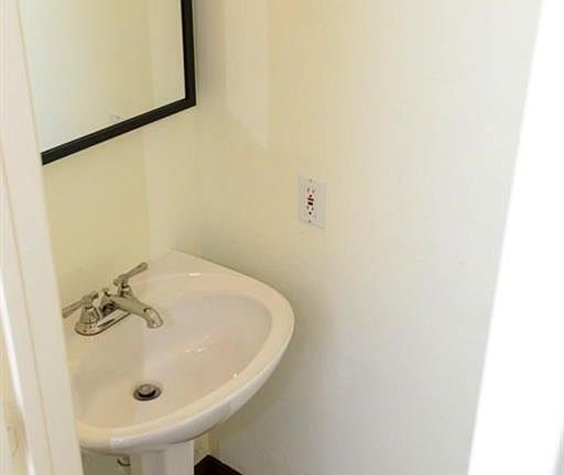 4th image of 6616 Candlecreek Ln