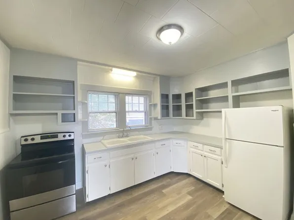 43 Ashland St #2, Manchester, NH 03104