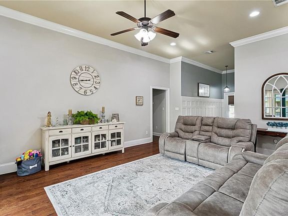 4th image of 39452 Brighton Point Dr