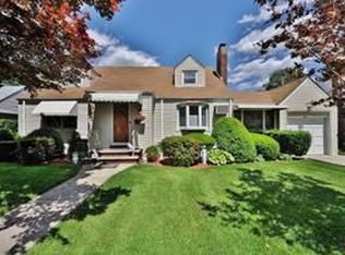 2-06 Grunauer Pl #1X, Fair Lawn, NJ 07410