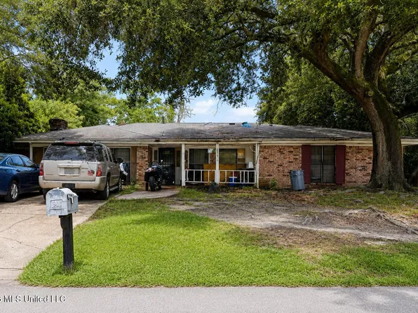 4911 Cannes Cir, Pascagoula, MS 39581