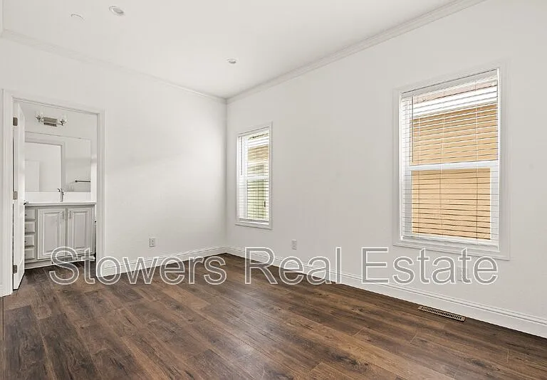 144 Larkwood Cir — Photo 11
