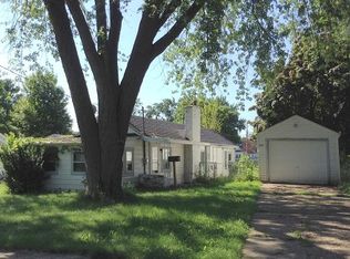 1521 Hamilton Ave, Janesville, WI 53548