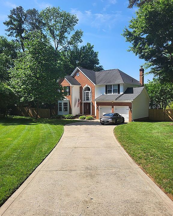 2nd image of 12237 Hickory Knoll Ct