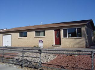 1604 Prospect Ave NW, Albuquerque, NM 87104