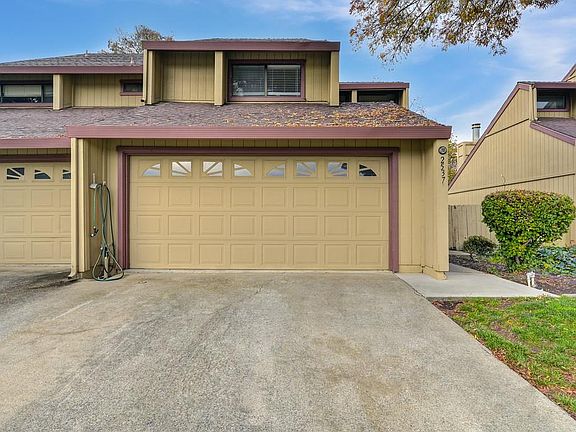 5th image of 2537 Higgins Rd