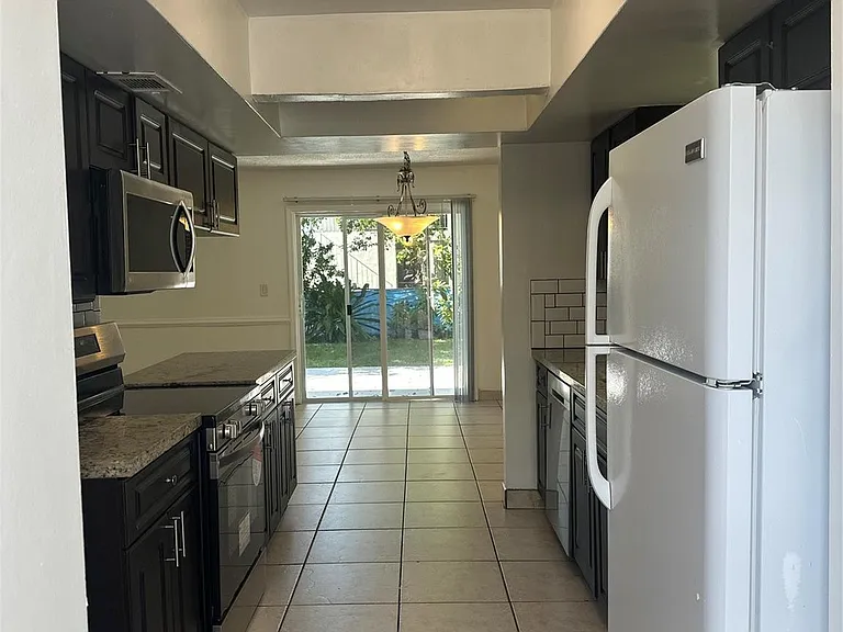 4340 NW 80th Ave #1 — Photo 7