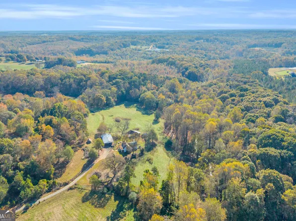 1129 Lord Rd, Commerce, GA 30530