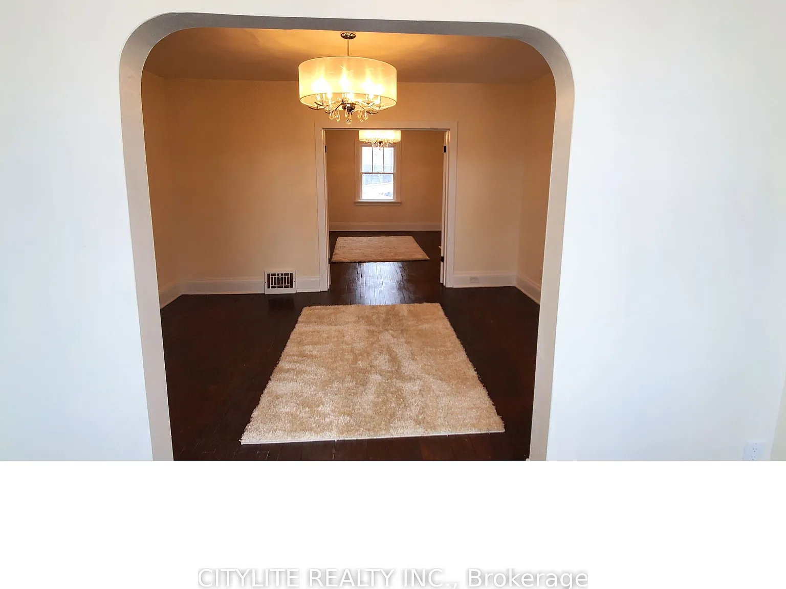 3 bed, $2,200 — Photo 4
